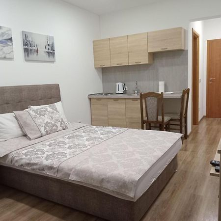 Apartments Karic Aerodrom Tuzla Dubrave Gornje 外观 照片
