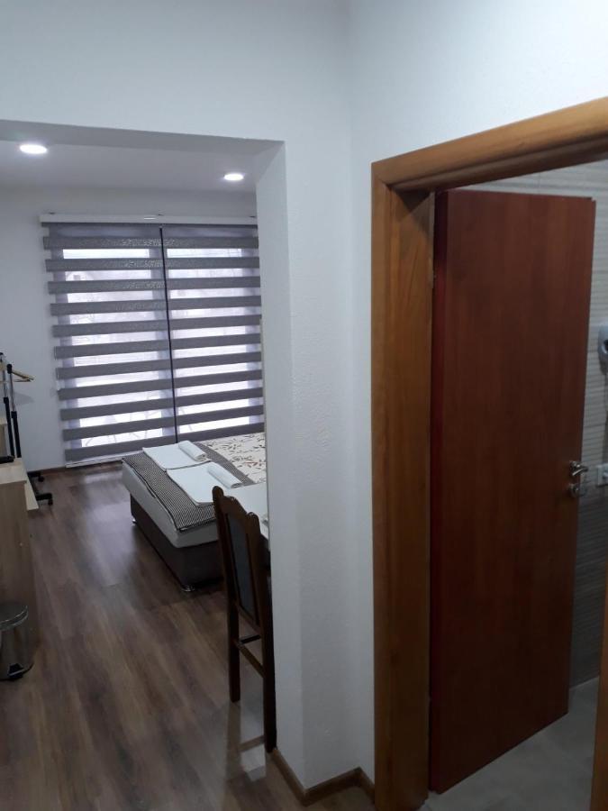 Apartments Karic Aerodrom Tuzla Dubrave Gornje 外观 照片