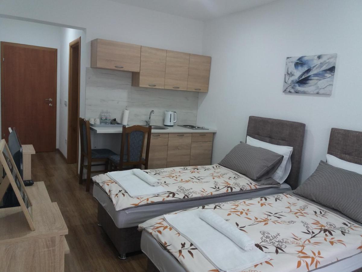 Apartments Karic Aerodrom Tuzla Dubrave Gornje 外观 照片