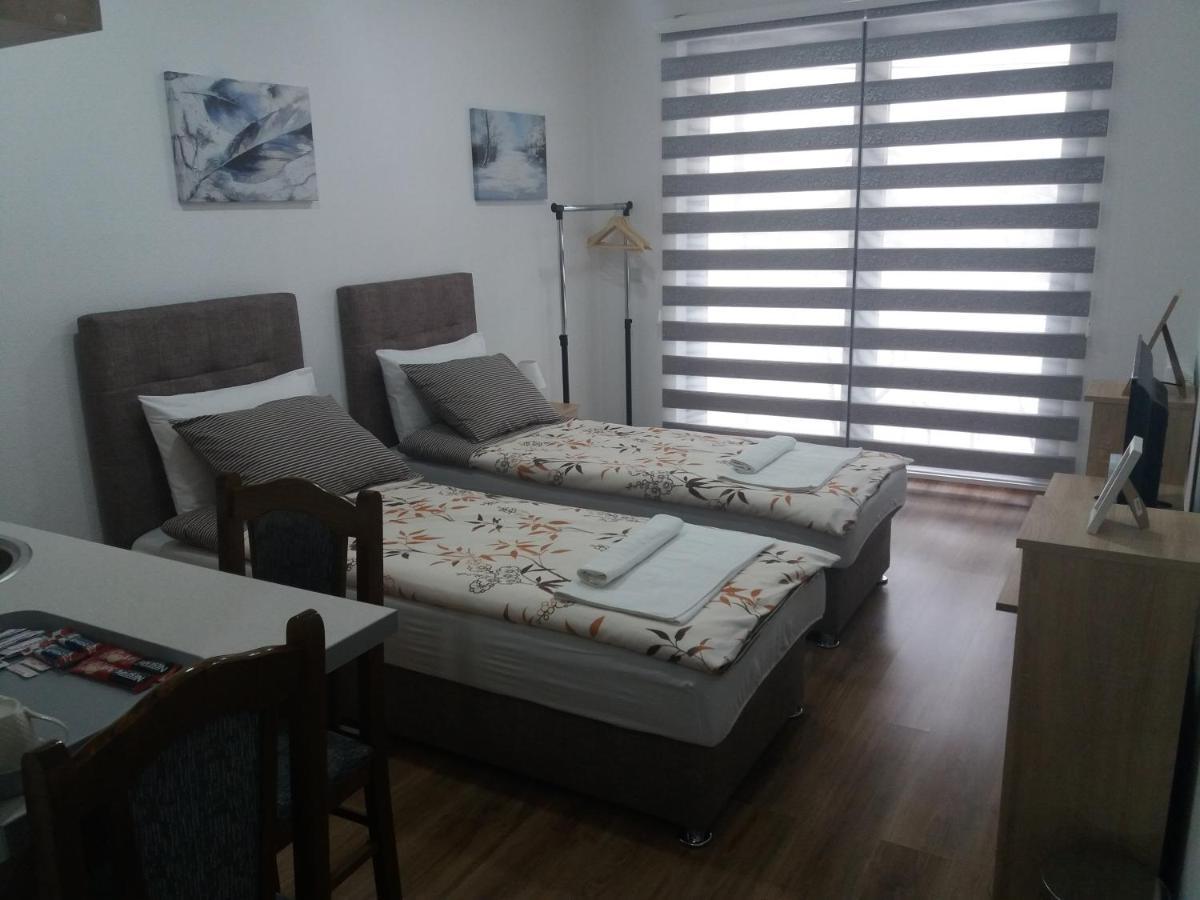 Apartments Karic Aerodrom Tuzla Dubrave Gornje 外观 照片