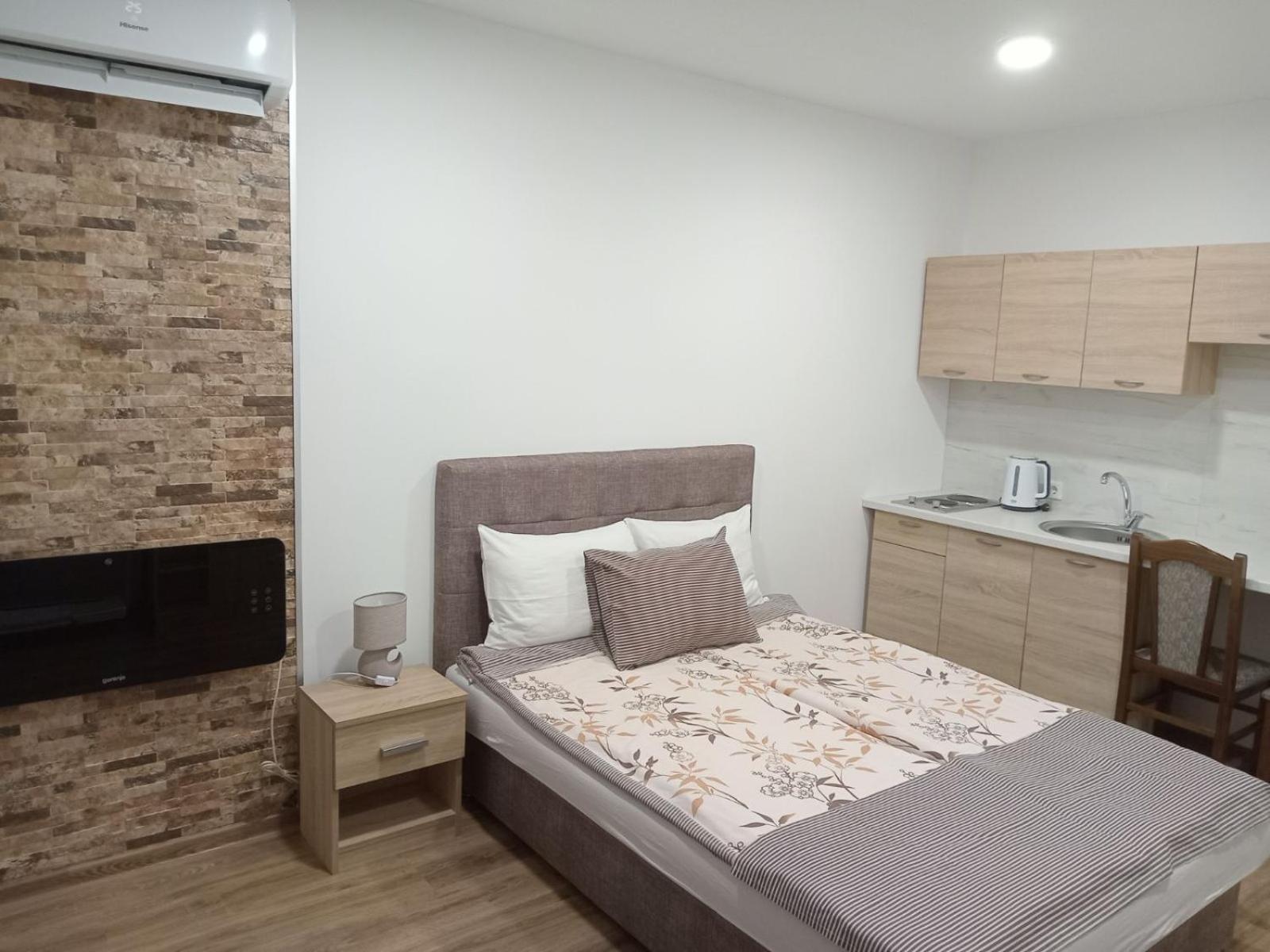 Apartments Karic Aerodrom Tuzla Dubrave Gornje 外观 照片