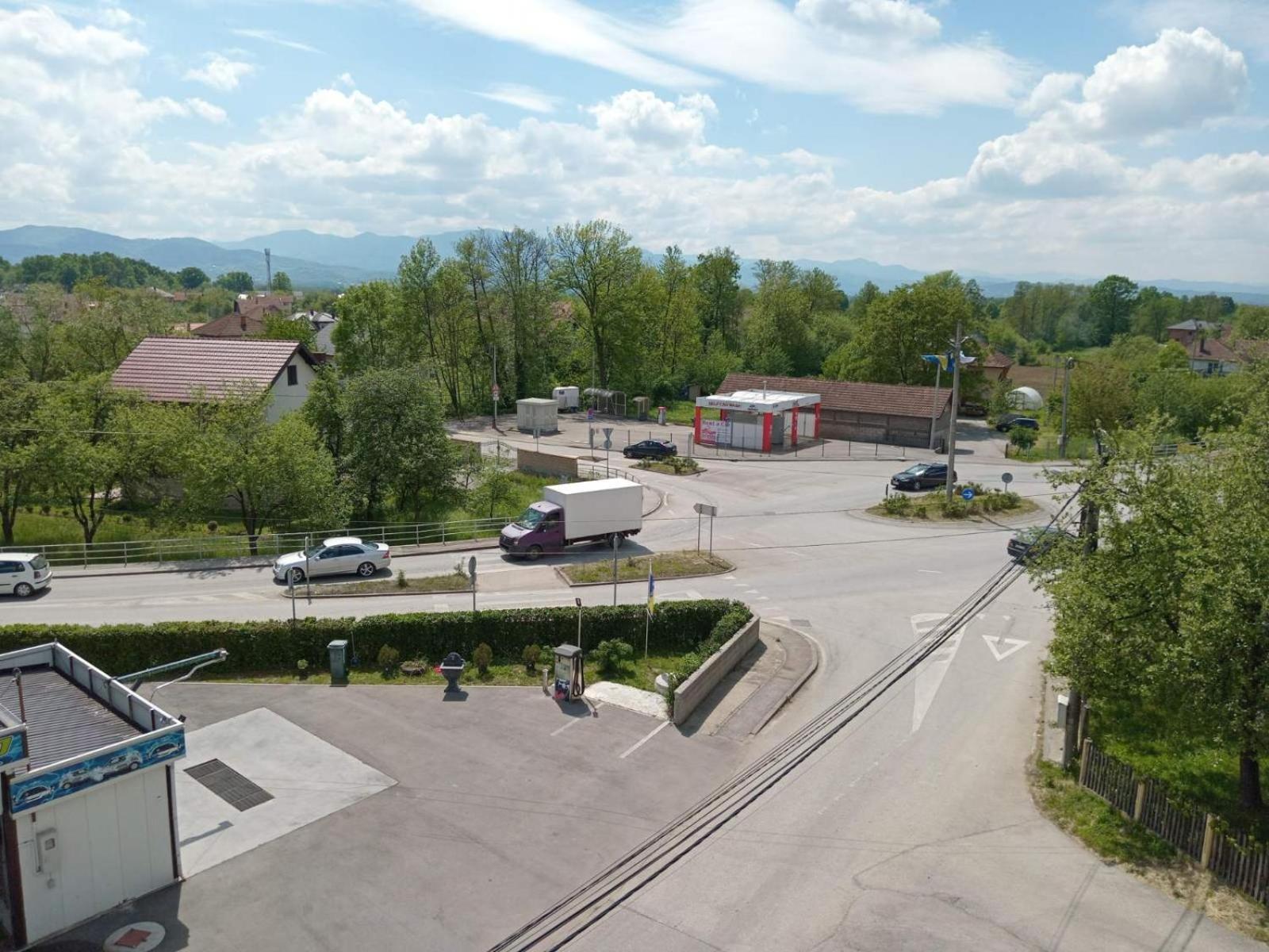 Apartments Karic Aerodrom Tuzla Dubrave Gornje 外观 照片